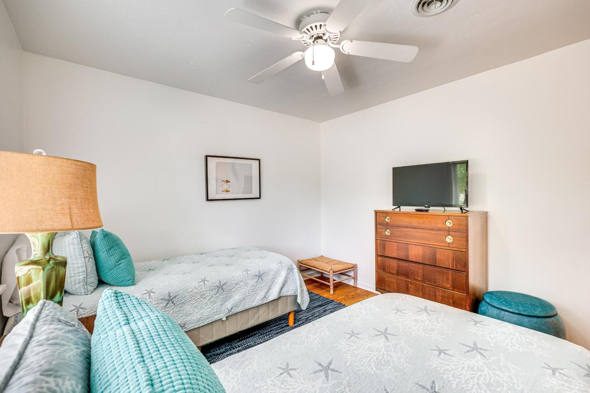 Oak Island Cottage Minutes To Long Beach! Luaran gambar