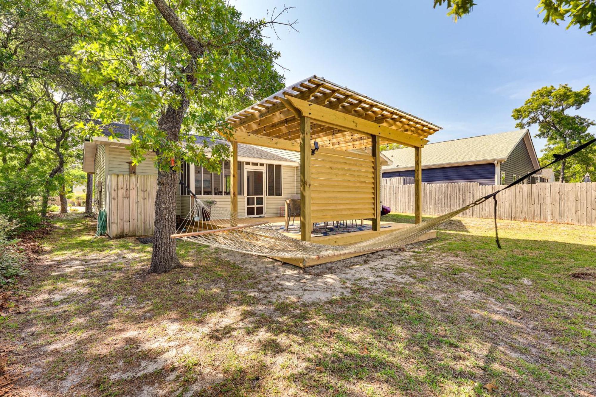 Oak Island Cottage Minutes To Long Beach! Luaran gambar
